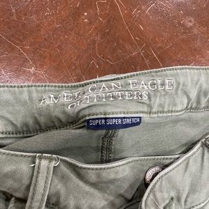 Green American eagle outfitters jeggings jeans super stretchy and low rise